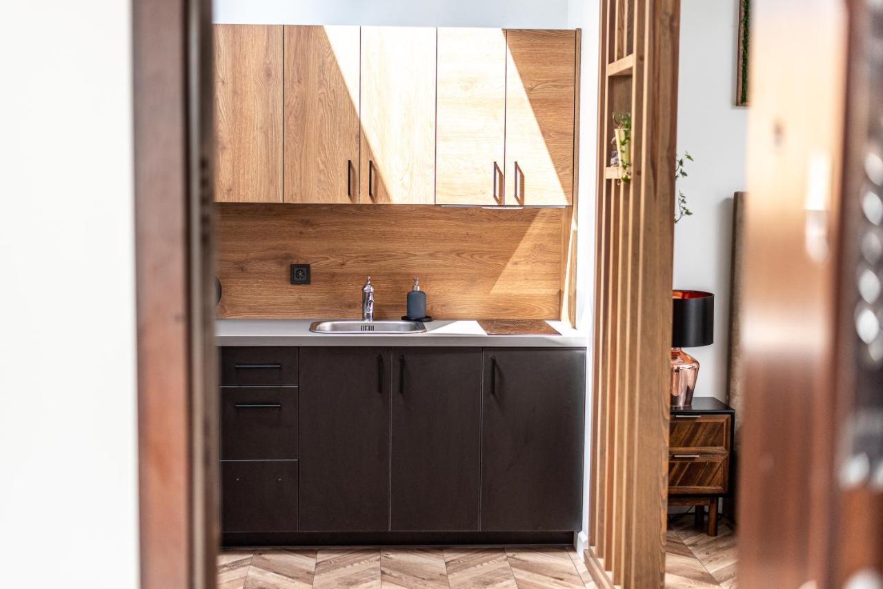 Sun Lighted Cathedral Square Studio Apartment Vilnius Luaran gambar