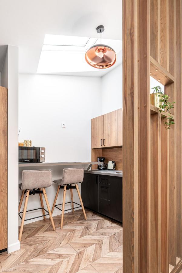 Sun Lighted Cathedral Square Studio Apartment Vilnius Luaran gambar